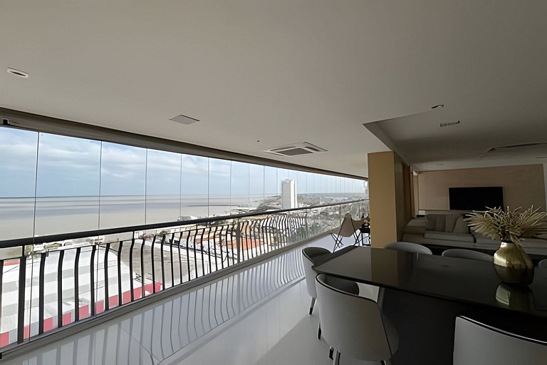 Vista espetacular da baía com 3 suítes