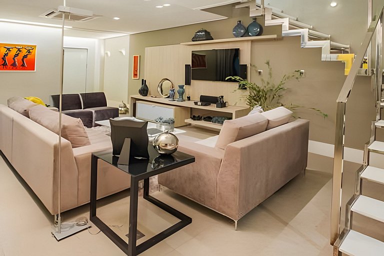 Modern 4-suite home with rooftop