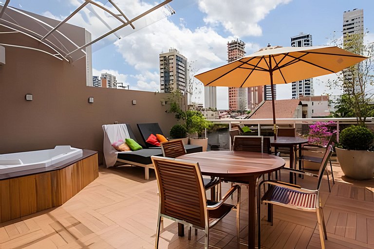 Modern 4-suite home with rooftop