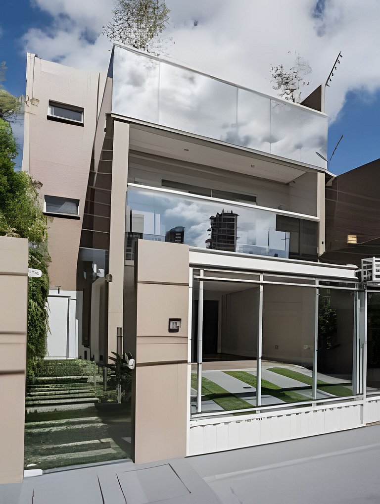Modern 4-suite home with rooftop