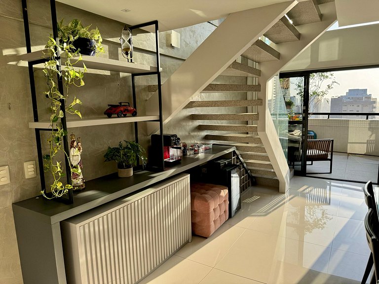 Duplex elegante com vista e café da manhã