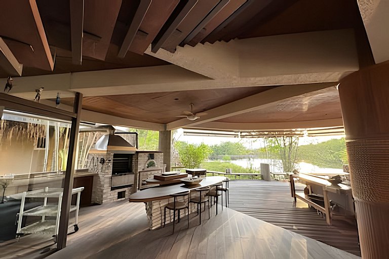 Riverside mansion with private marina