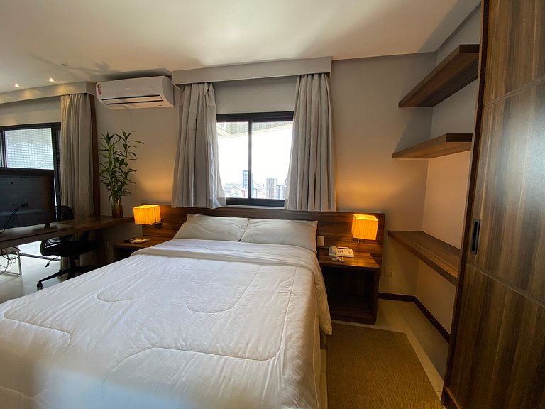 Comfort, view & services in prime location