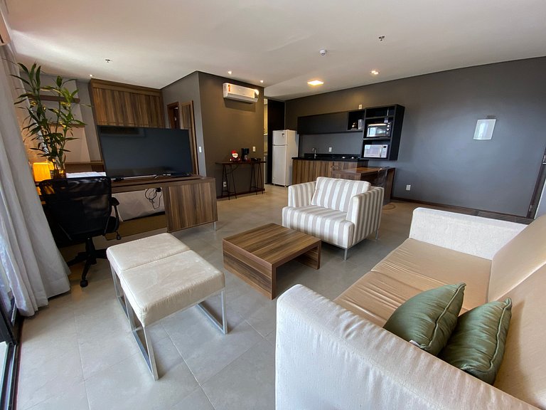 Comfort, view & services in prime location