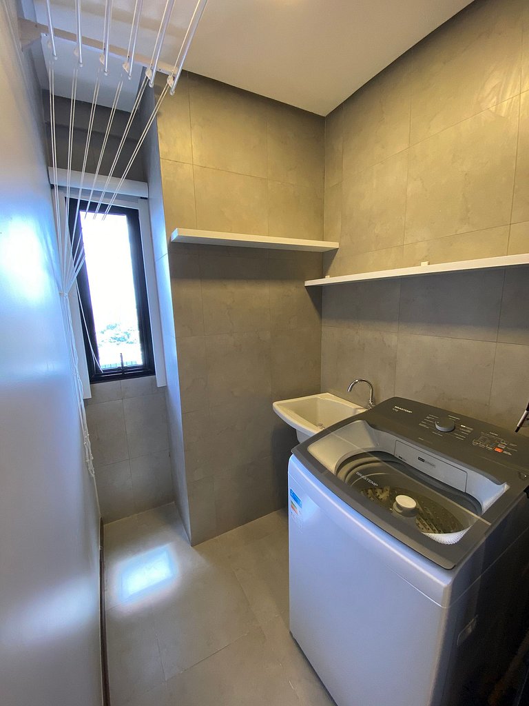 Comfort, view & services in prime location