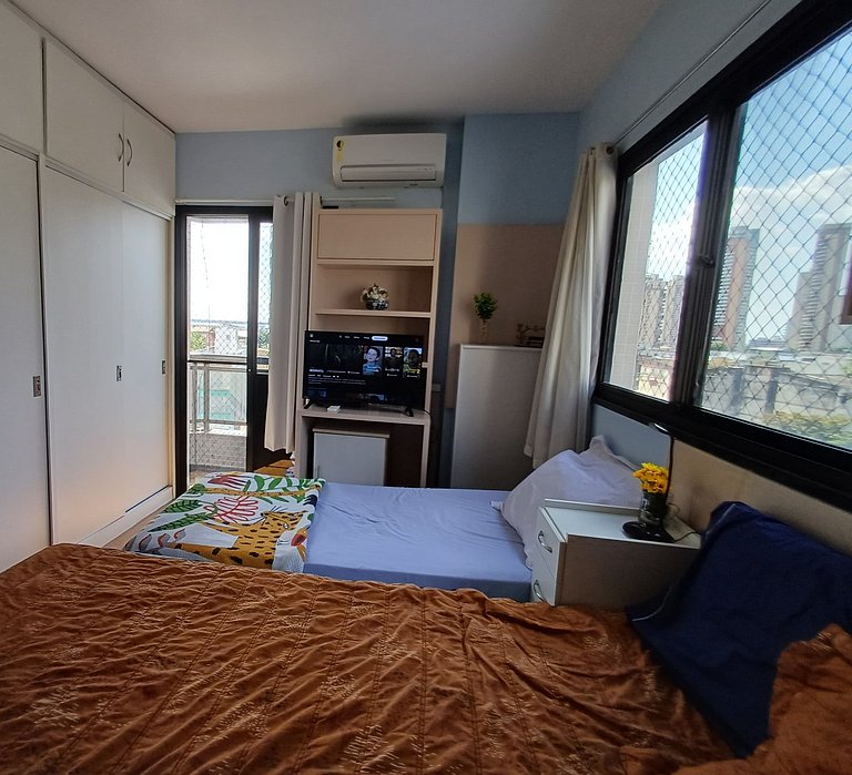 Spacious & versatile apt in central Belém