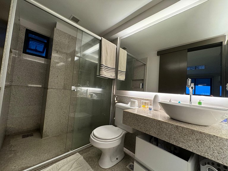 Stunning view in 2-suite duplex
