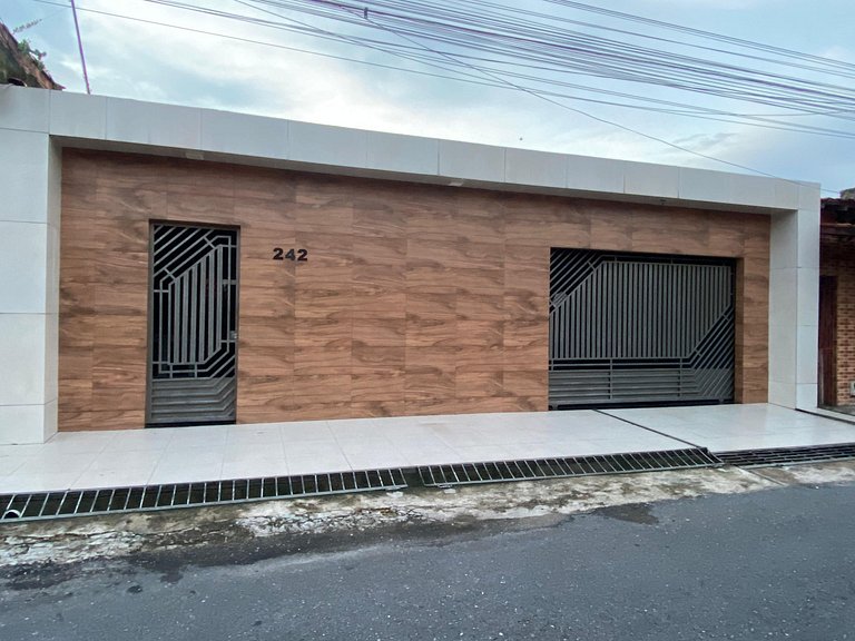 Casa espaçosa e acessível perto da GreenZone