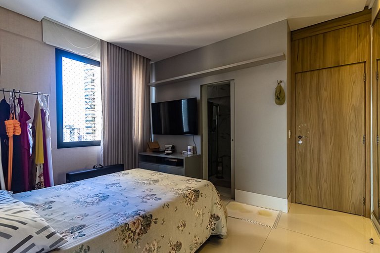 Exclusividade com Vista Panorâmica da Baía