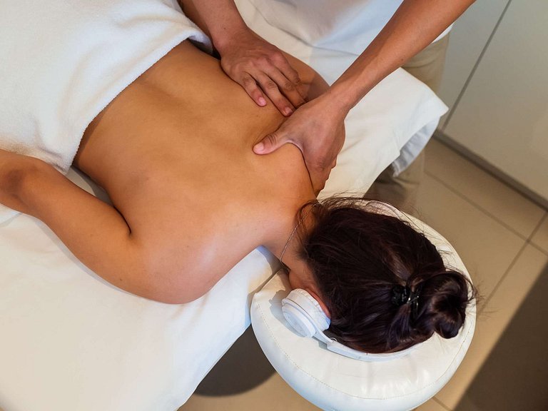 Stunning view in 2-suite duplex