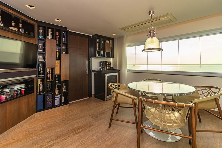 Vista para a baía em 560m² de sofisticação