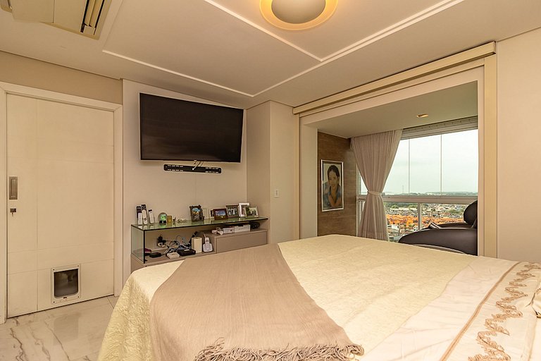 Vista para a baía em 560m² de sofisticação