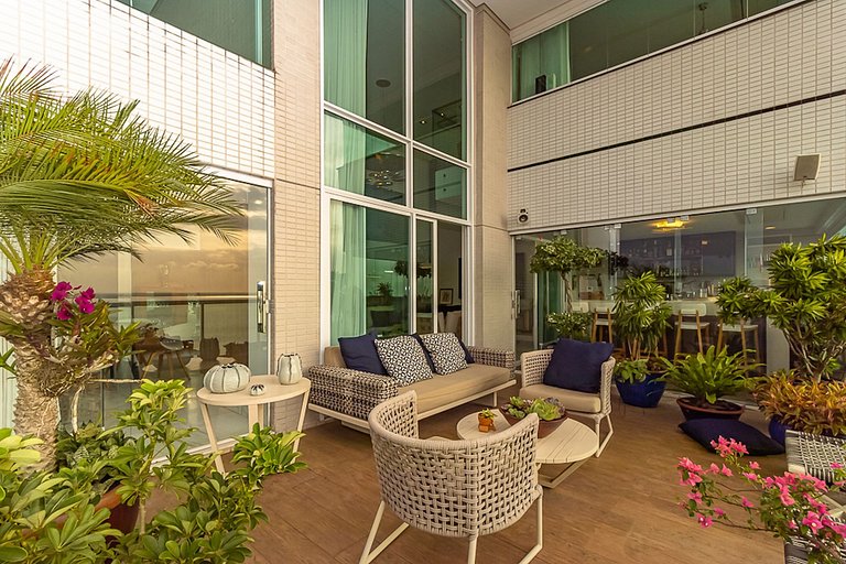 Vista para a baía em 560m² de sofisticação