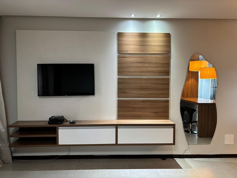 Comfort, view & services in prime location