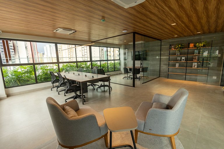 Bright and airy apartment 5 minutes from Boulevard Shopping